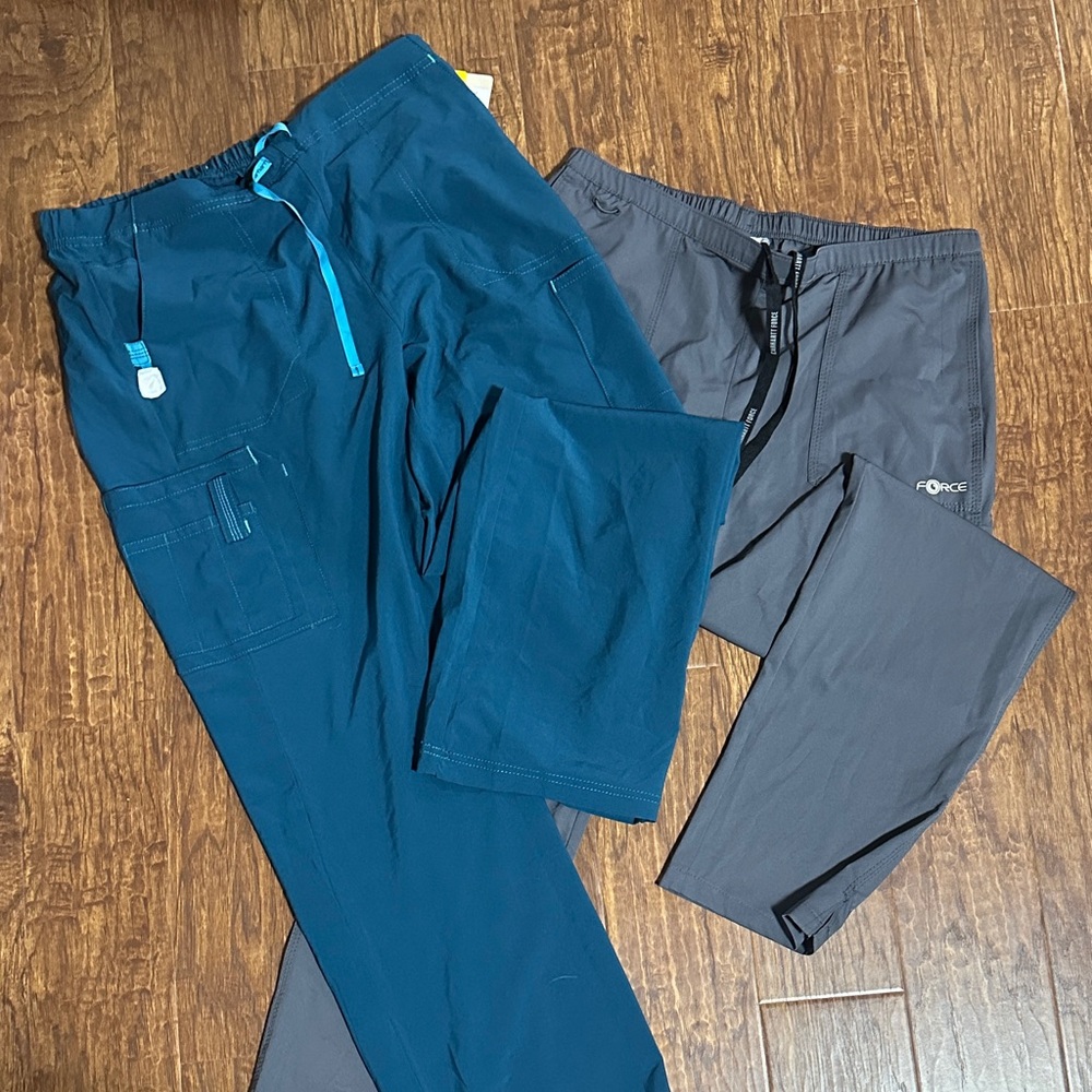 Women’s carhartt wide leg scrubs